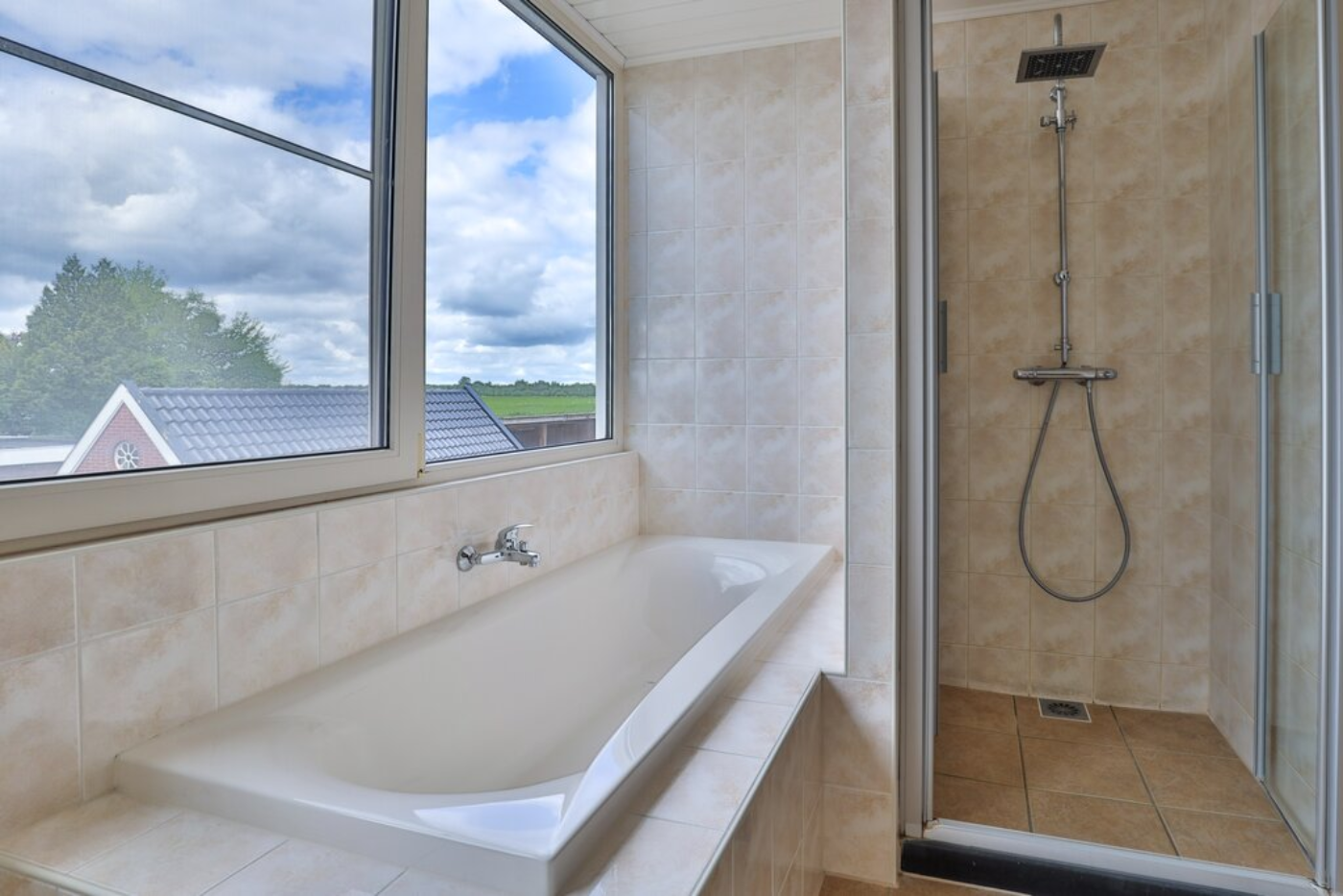 Blauwhuisterweg 6 Surhuisterveen - Afbeelding 2.jpg