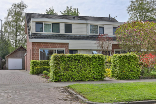 Bonhommestrjitte 16 Surhuizum - Hoofdafbeelding.jpg