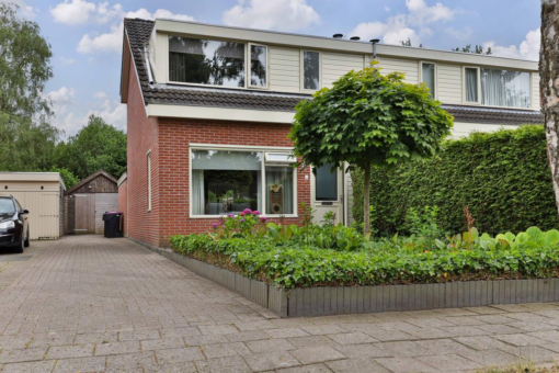 Bonhommestrjitte 20 Surhuizum - Hoofdafbeelding.jpg