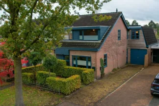 De Gaai 5, Surhuisterveen