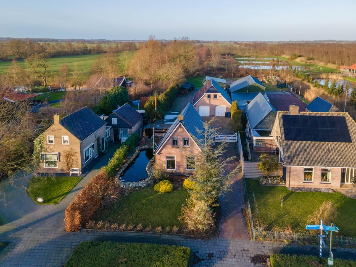 Foarwei 184 Kollumersweach - Hoofdafbeelding.jpg