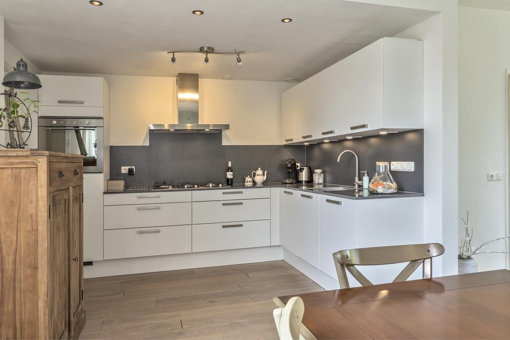 H.J. van der Veenstrjitte 13 Surhuizum - Afbeelding 15.jpg