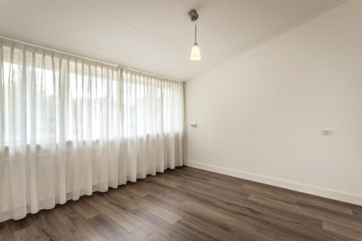 H.J. van der Veenstrjitte 13 Surhuizum - Afbeelding 37.jpg