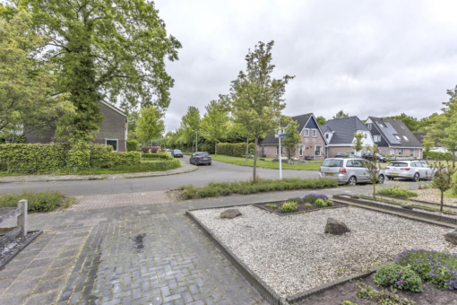 H.J. van der Veenstrjitte 15 Surhuizum - Afbeelding 2.jpg