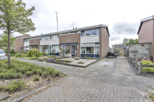 H.J. van der Veenstrjitte 15 Surhuizum - Afbeelding 8.jpg