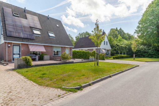 H.J. van der Veenstrjitte 4 Surhuizum - Afbeelding 30.jpg