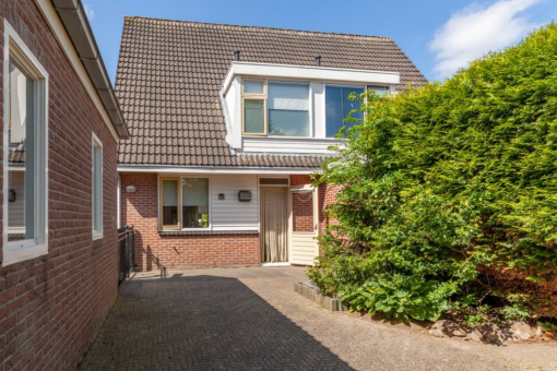 H.J. van der Veenstrjitte 4 Surhuizum - Afbeelding 50.jpg