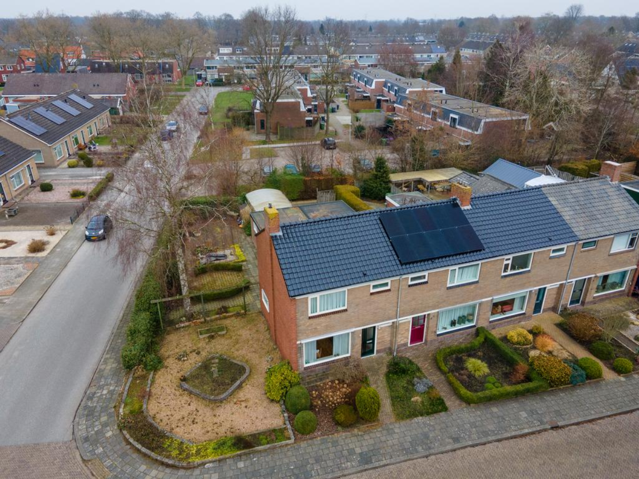 Johan ter Schoeleweg 1 Surhuisterveen - Hoofdafbeelding.jpg