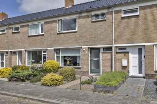 Johan ter Schoeleweg 37 Surhuisterveen - Hoofdafbeelding.jpg