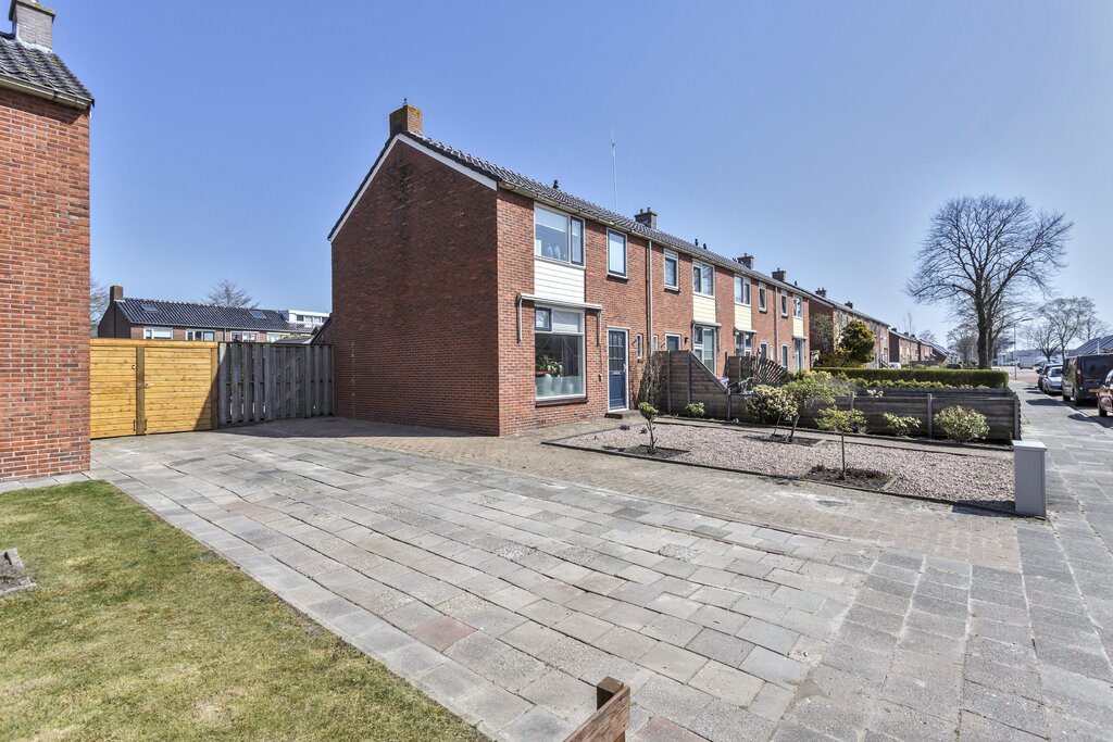 Langelaan 61 Surhuisterveen - Afbeelding 16.jpg