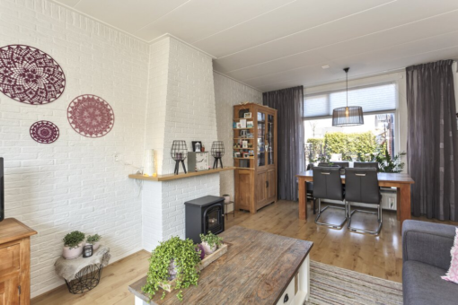 Langelaan 61 Surhuisterveen - Afbeelding 3.jpg