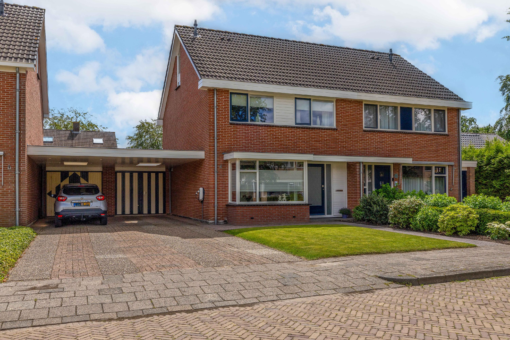 Munnikestraat 8 Surhuisterveen - Hoofdafbeelding.jpg