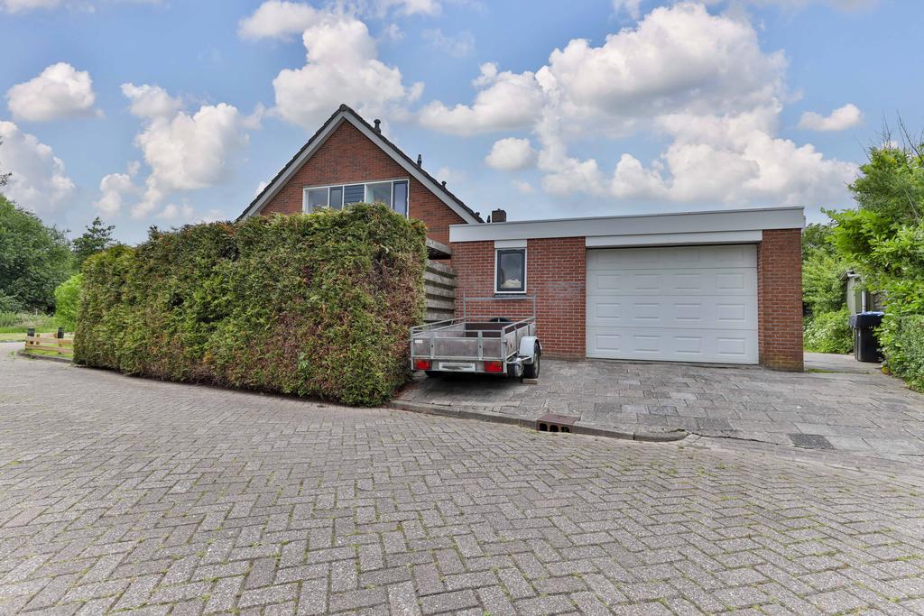 Poaitrije 2 Hijum - Afbeelding 2.jpg