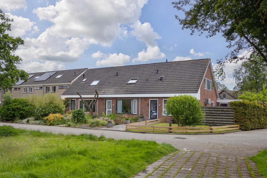 Poaitrije 2 Hijum - Afbeelding 43.jpg