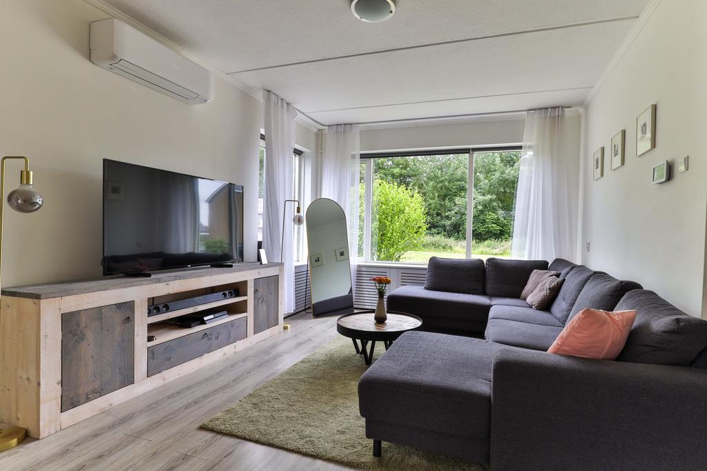 Poaitrije 2 Hijum - Afbeelding 8.jpg