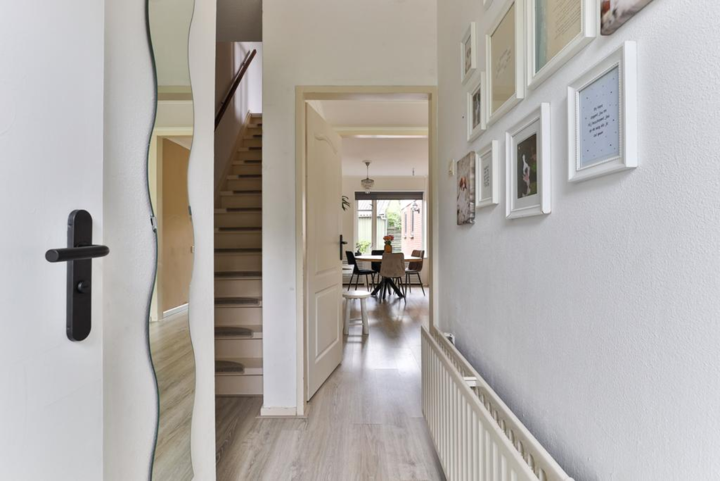 Poaitrije 2 Hijum - Afbeelding 5.jpg