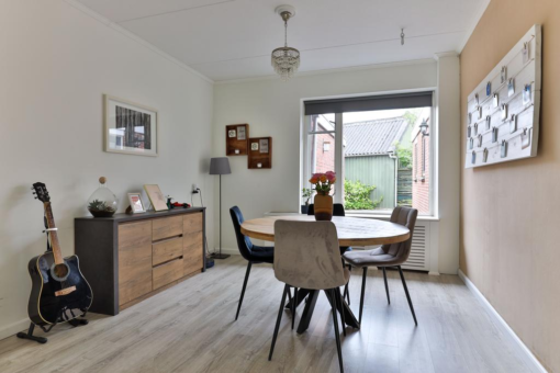 Poaitrije 2 Hijum - Afbeelding 6.jpg