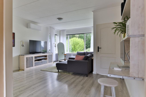 Poaitrije 2 Hijum - Afbeelding 14.jpg