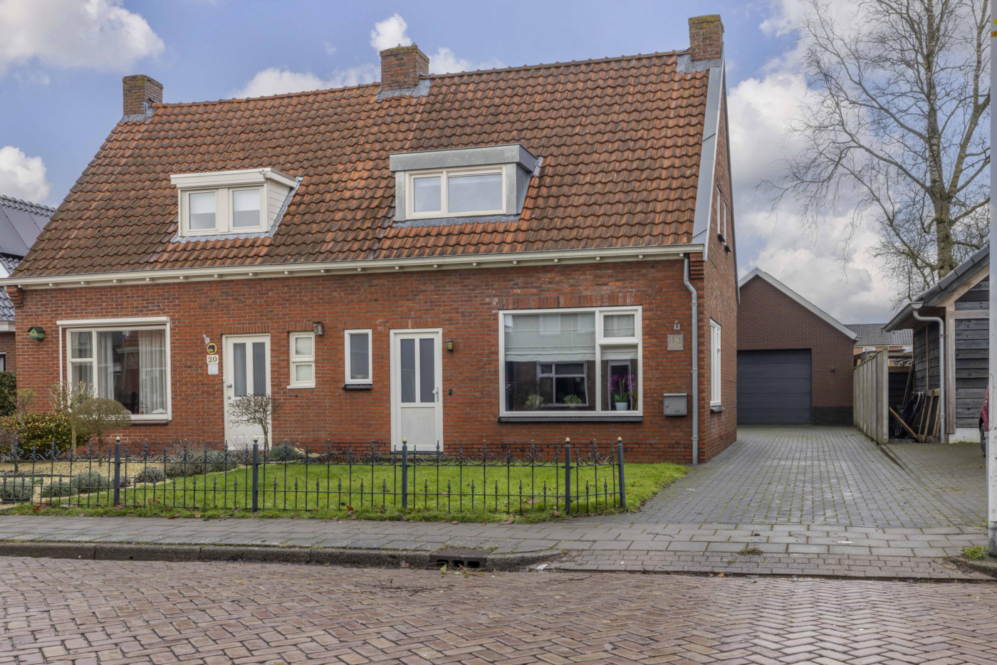 Taeke Schuilengalaan 18 Surhuisterveen - Hoofdafbeelding.jpg
