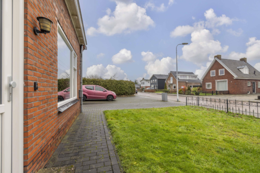 Taeke Schuilengalaan 18 Surhuisterveen - Afbeelding 5.jpg