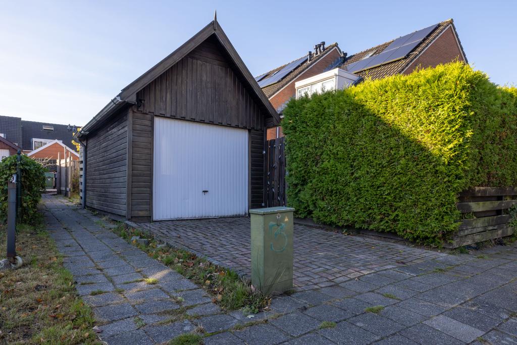 Torenvalk 23 Surhuisterveen - Afbeelding 3.jpg