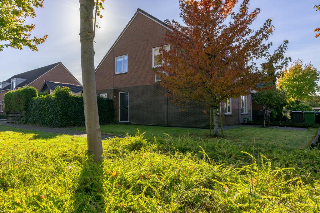 Torenvalk 23 Surhuisterveen - Afbeelding 6.jpg