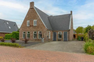 Toutenburglaan 7, Grootegast