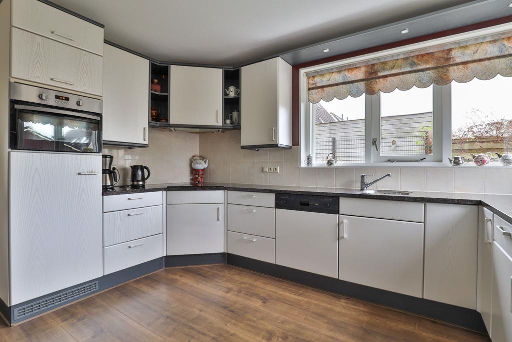 Veenderij 6 Surhuisterveen - Afbeelding 3.jpg