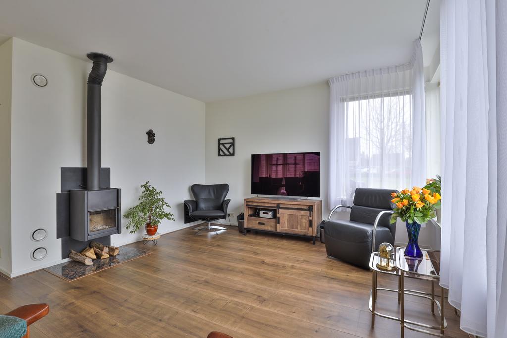 Veenderij 6 Surhuisterveen - Afbeelding 6.jpg