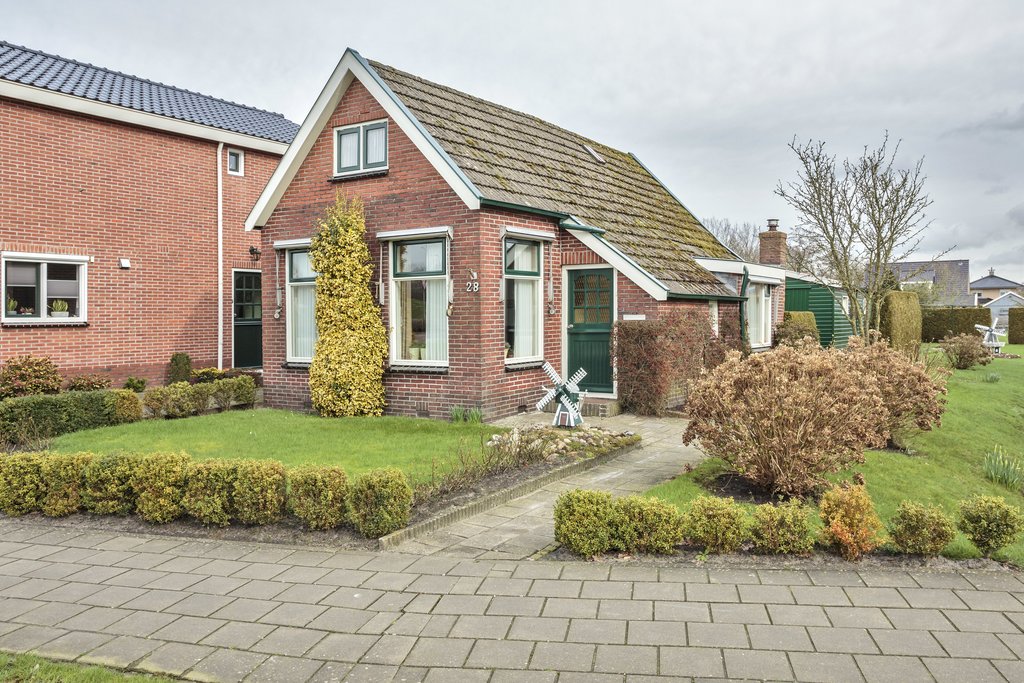 Vierhuisterweg 28 Surhuisterveen - Hoofdafbeelding.jpg