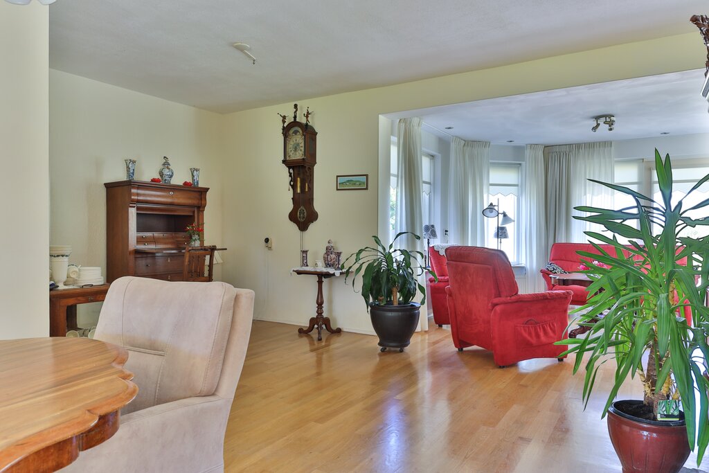 Warreboslaan 25 Surhuisterveen - Afbeelding 2.jpg