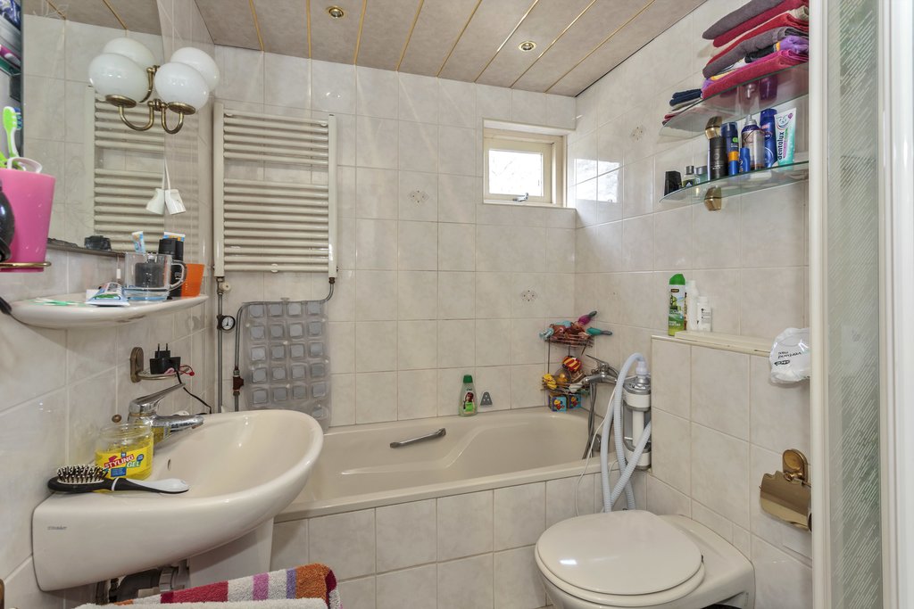 Wethouder Iwe Hutstraat 151 Leek - Afbeelding 8.jpg